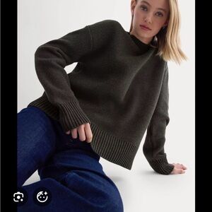 Everlane Honeycomb Square Crew sweater - dark gray - xs (but fits larger)